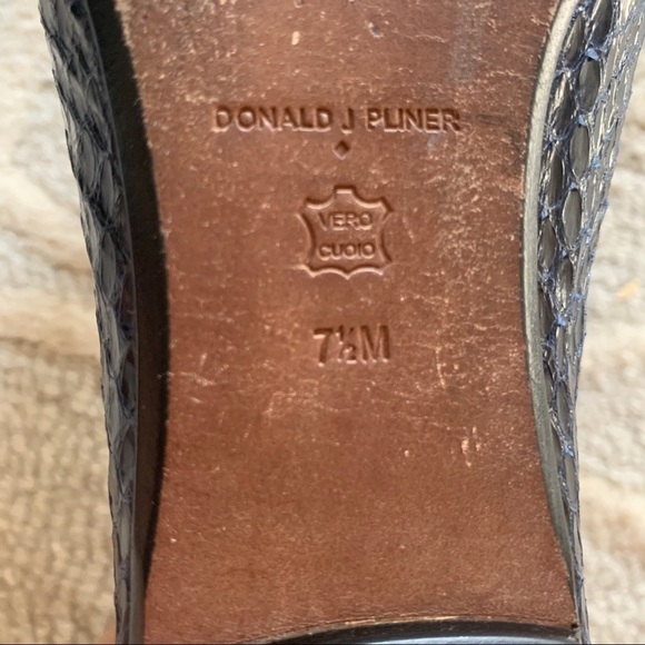 Donald J Pliner Snake Skin Flats Size 7 1/2 M - Picture 5 of 5